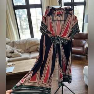 LULU’s pant crop top set!! Super cute flowy cropped pants!